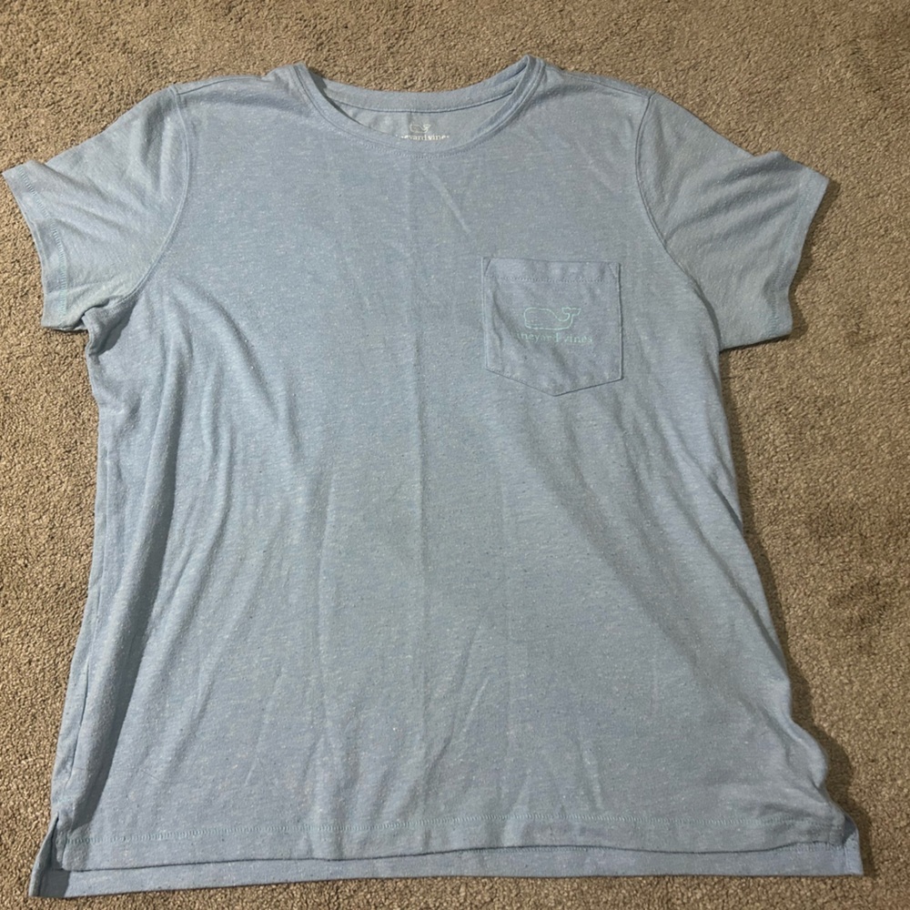 💙Vineyard Vines Boyfriend Tshirt size: small